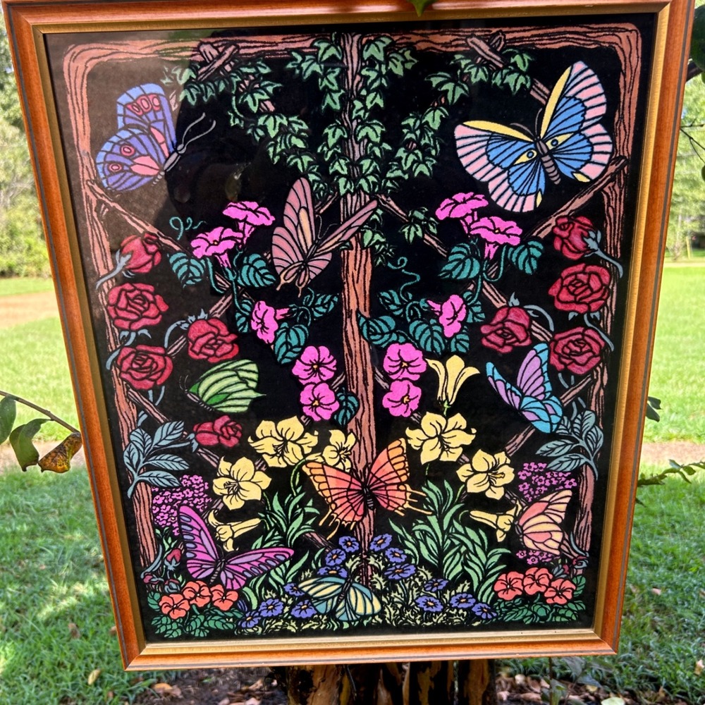 VtgStarline Inc Black Velvet Butterfly Floral Blacklight Art 20x16 whimsical